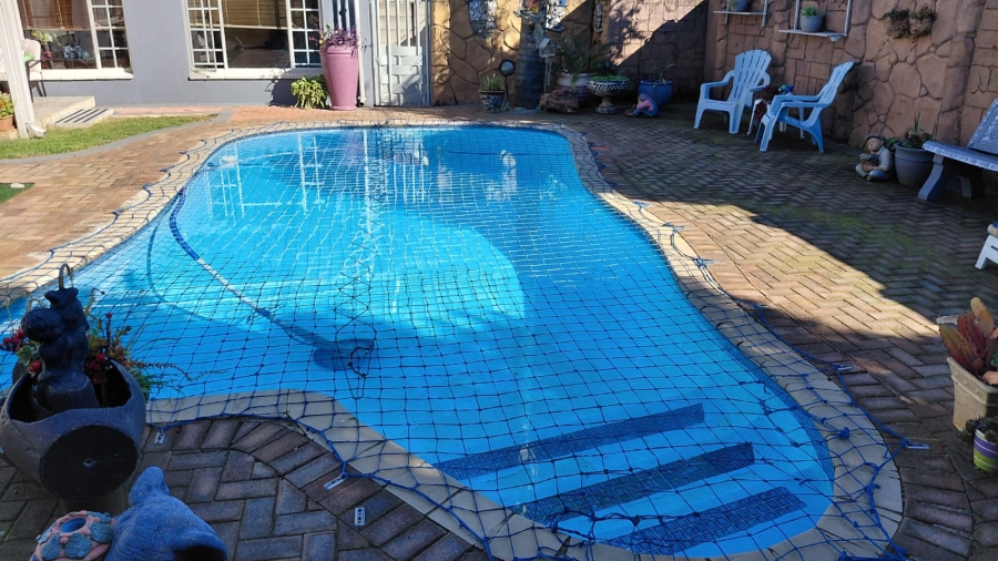 3 Bedroom Property for Sale in Greenhills Gauteng