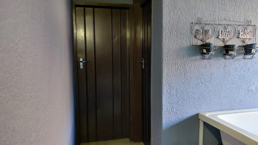 3 Bedroom Property for Sale in Greenhills Gauteng