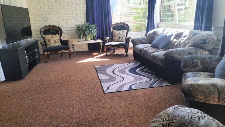 4 Bedroom Property for Sale in Greenhills Gauteng