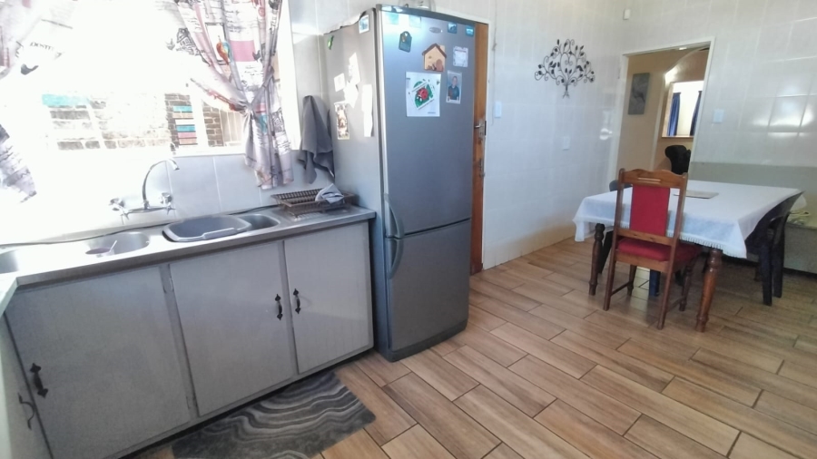 4 Bedroom Property for Sale in Greenhills Gauteng