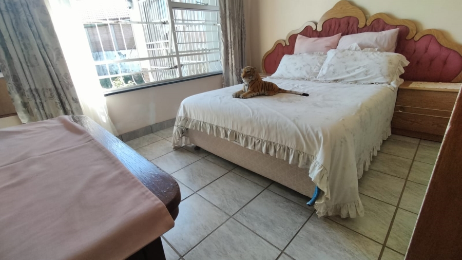 4 Bedroom Property for Sale in Greenhills Gauteng