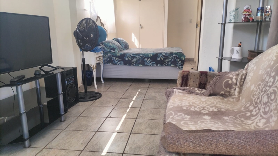 4 Bedroom Property for Sale in Greenhills Gauteng