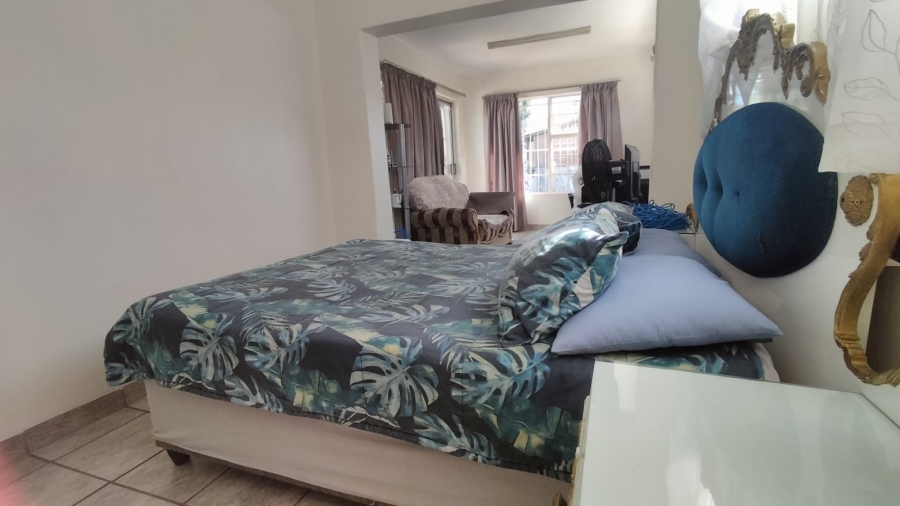 4 Bedroom Property for Sale in Greenhills Gauteng
