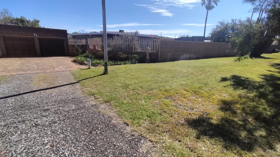 4 Bedroom Property for Sale in Greenhills Gauteng