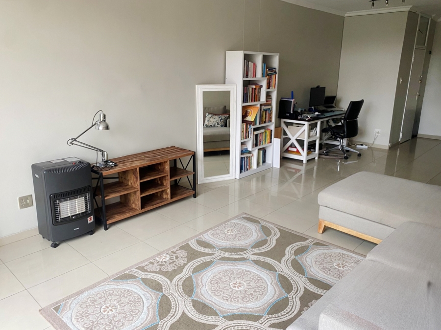 2 Bedroom Property for Sale in Atholl Gauteng