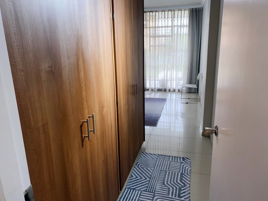2 Bedroom Property for Sale in Atholl Gauteng