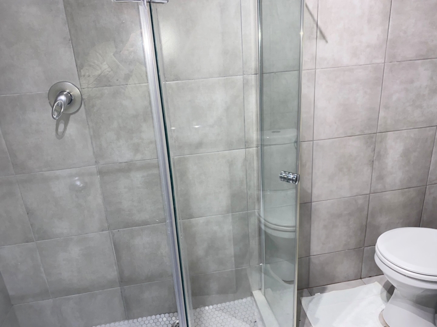 2 Bedroom Property for Sale in Atholl Gauteng