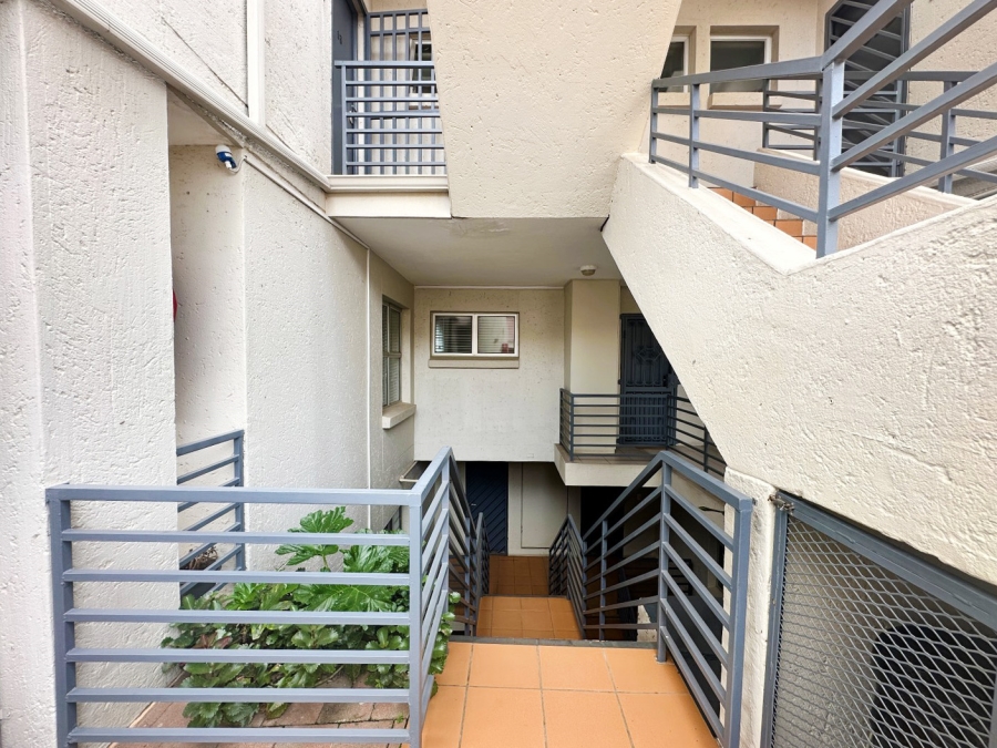 To Let 2 Bedroom Property for Rent in Northcliff Gauteng