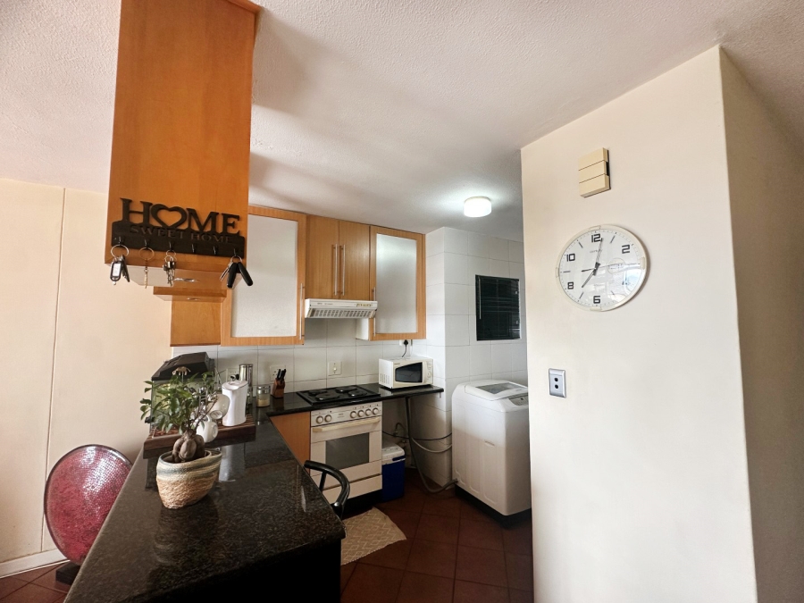 To Let 2 Bedroom Property for Rent in Northcliff Gauteng