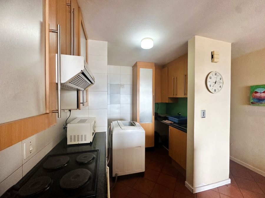 To Let 2 Bedroom Property for Rent in Northcliff Gauteng