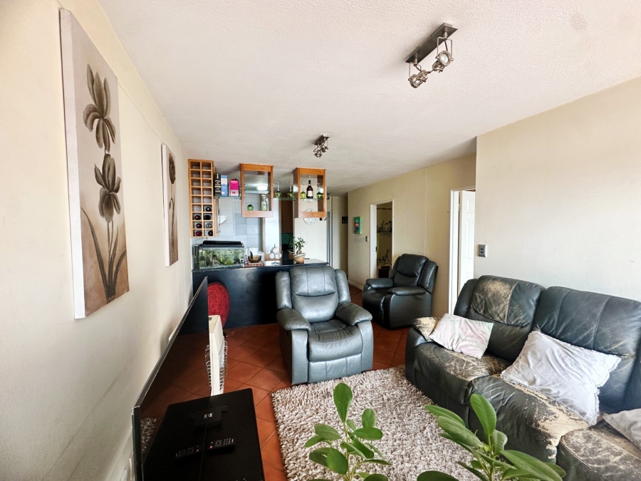 To Let 2 Bedroom Property for Rent in Northcliff Gauteng