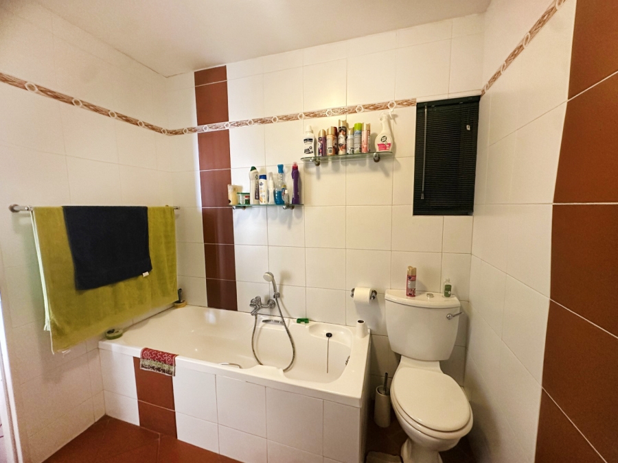 To Let 2 Bedroom Property for Rent in Northcliff Gauteng