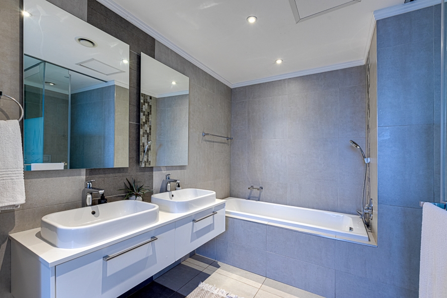 2 Bedroom Property for Sale in Morningside Gauteng