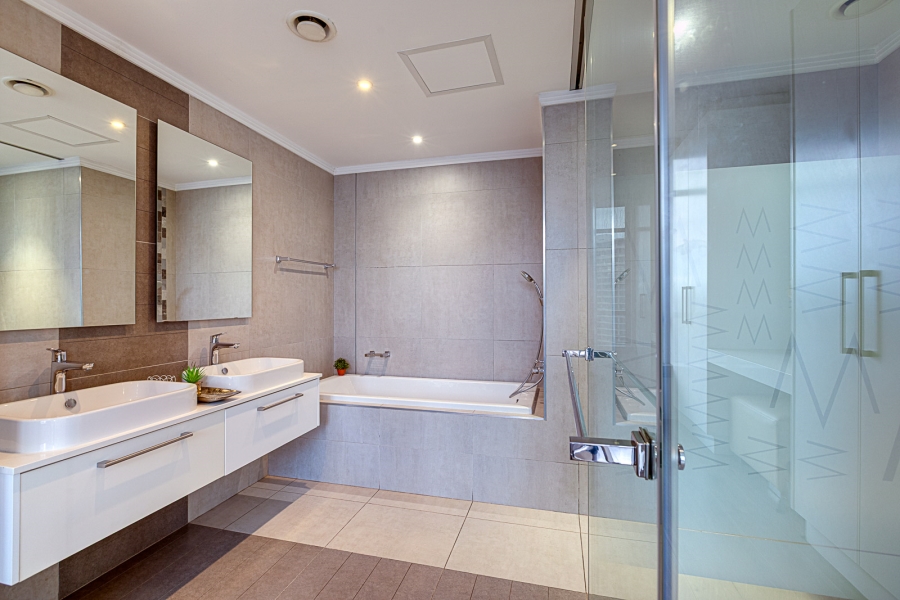 2 Bedroom Property for Sale in Morningside Gauteng
