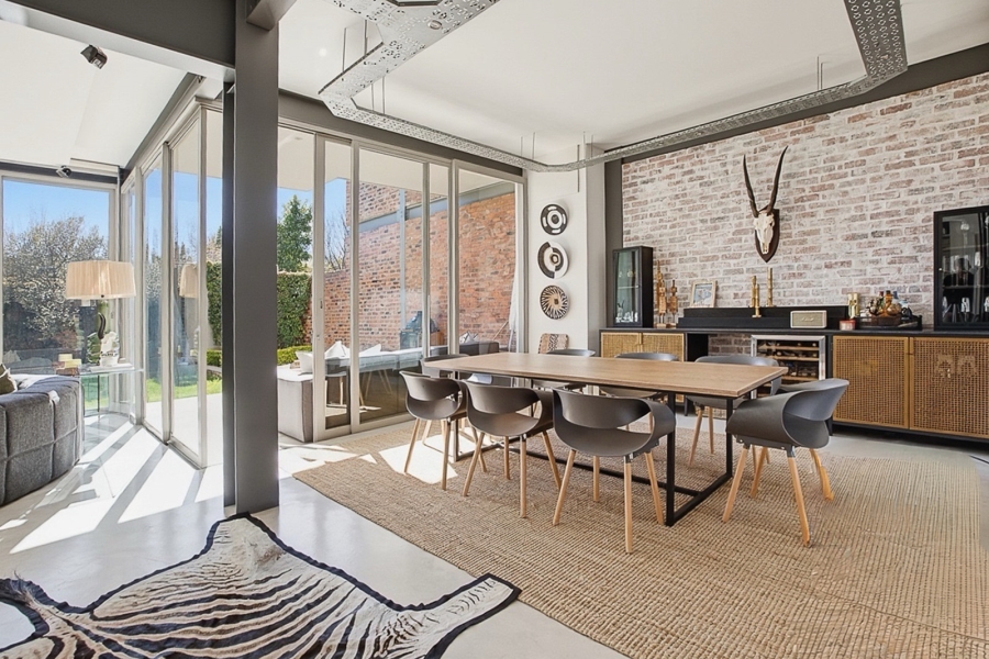 2 Bedroom Property for Sale in Dunkeld Gauteng