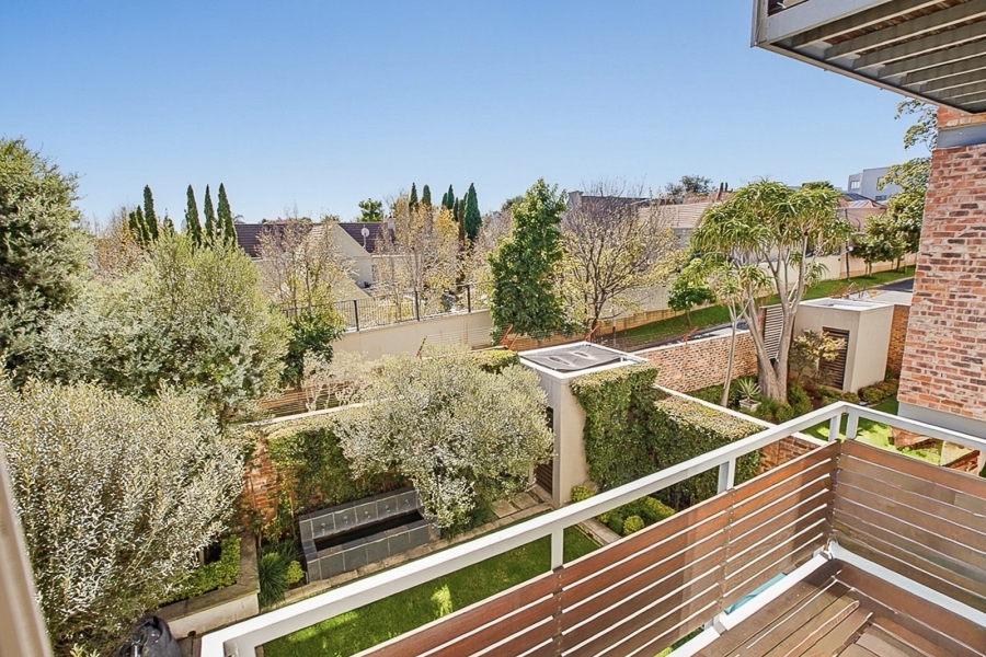 2 Bedroom Property for Sale in Dunkeld Gauteng