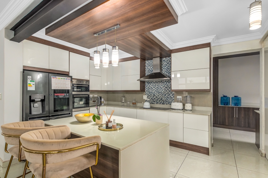 4 Bedroom Property for Sale in Copperleaf Estate Gauteng