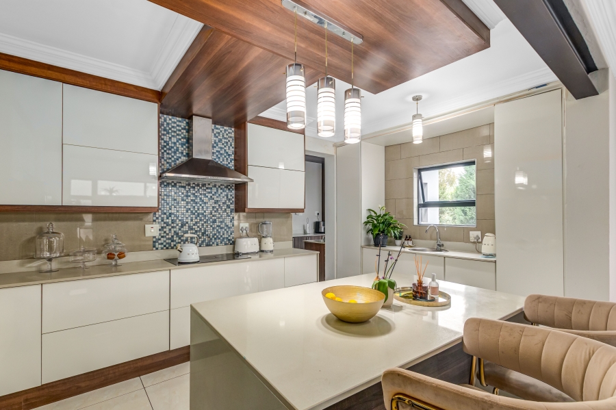 4 Bedroom Property for Sale in Copperleaf Estate Gauteng