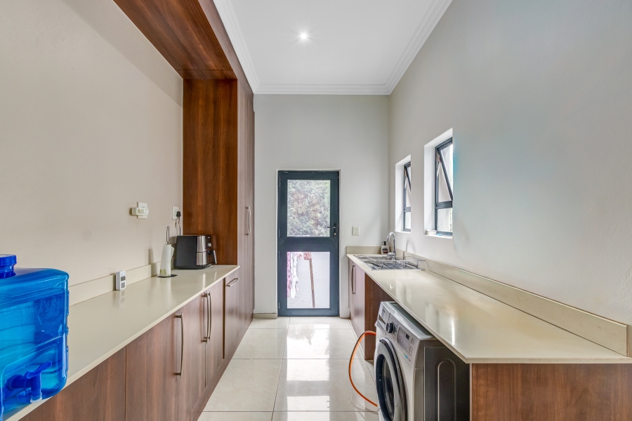 4 Bedroom Property for Sale in Copperleaf Estate Gauteng