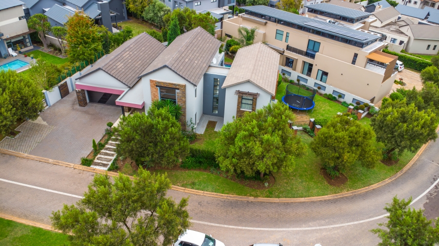 4 Bedroom Property for Sale in Copperleaf Estate Gauteng