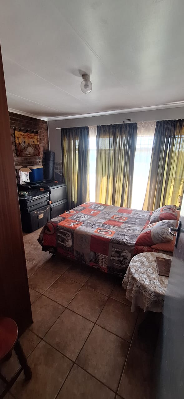 3 Bedroom Property for Sale in Buyscelia Gauteng