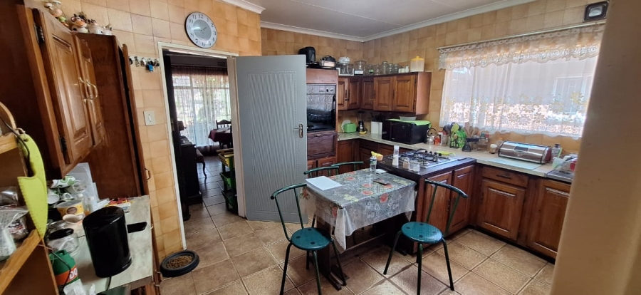 3 Bedroom Property for Sale in Buyscelia Gauteng