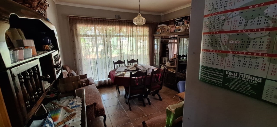 3 Bedroom Property for Sale in Buyscelia Gauteng