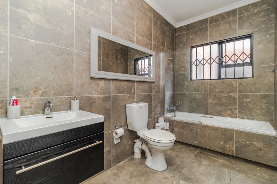 To Let 2 Bedroom Property for Rent in Carlswald Gauteng