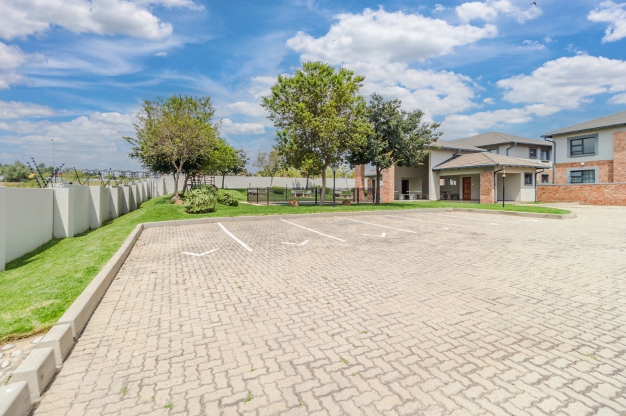 To Let 2 Bedroom Property for Rent in Carlswald Gauteng