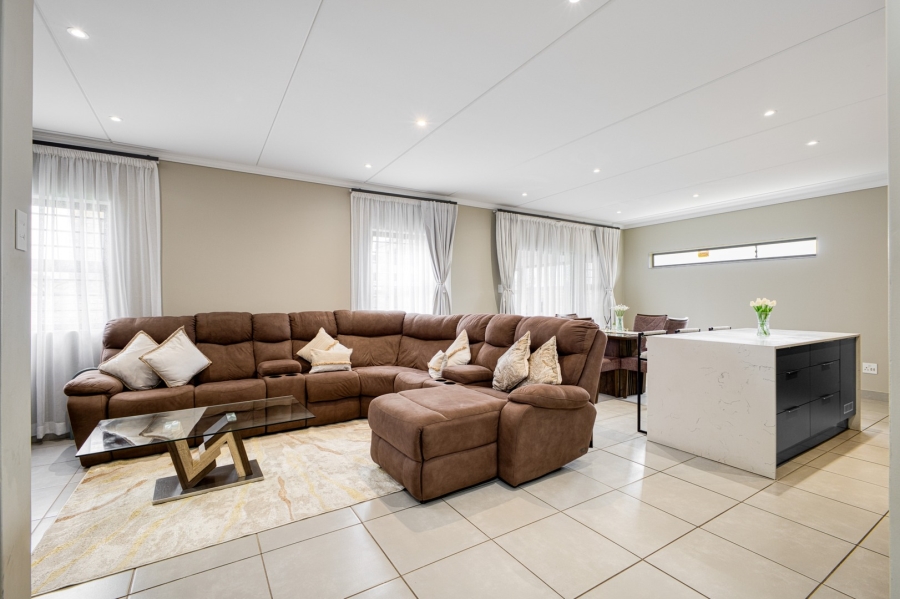3 Bedroom Property for Sale in Lion Pride Gauteng
