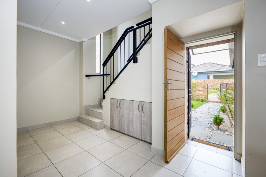3 Bedroom Property for Sale in Lion Pride Gauteng