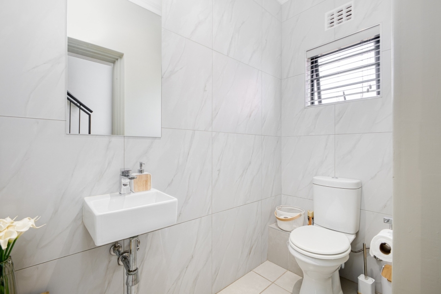 3 Bedroom Property for Sale in Lion Pride Gauteng