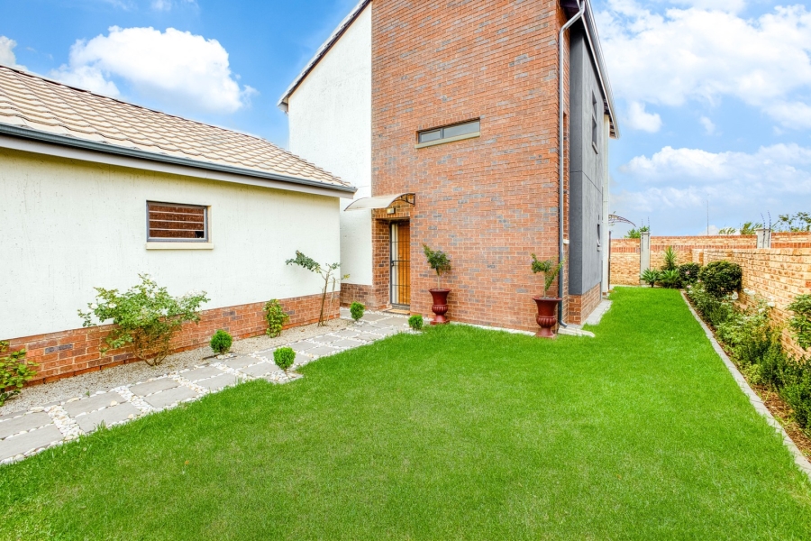 3 Bedroom Property for Sale in Lion Pride Gauteng