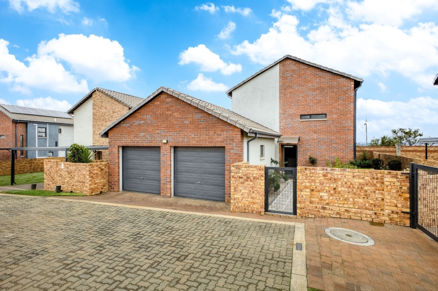 3 Bedroom Property for Sale in Lion Pride Gauteng