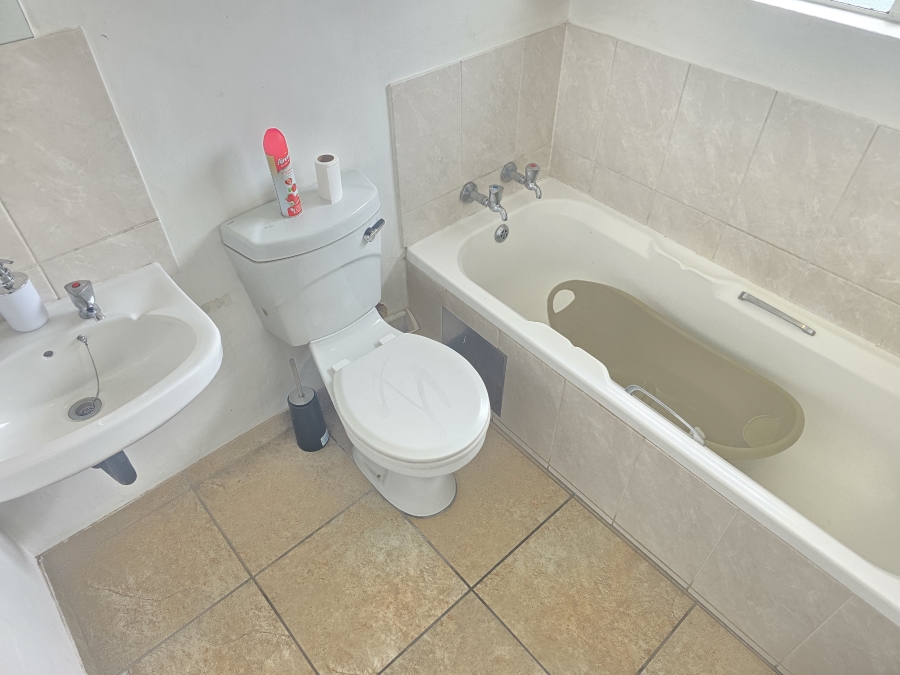 2 Bedroom Property for Sale in Northgate Gauteng