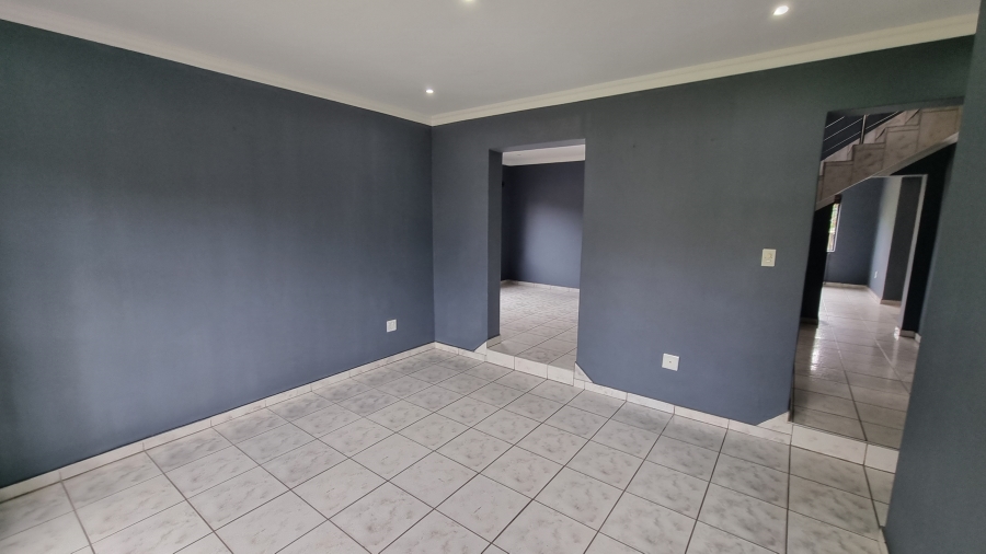 4 Bedroom Property for Sale in Willow Acres Gauteng