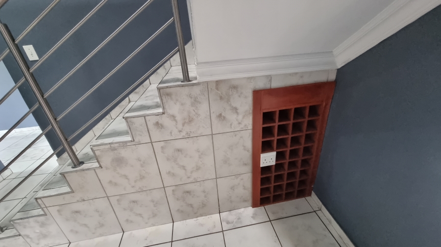 4 Bedroom Property for Sale in Willow Acres Gauteng