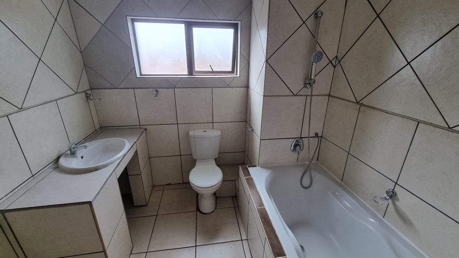 4 Bedroom Property for Sale in Willow Acres Gauteng