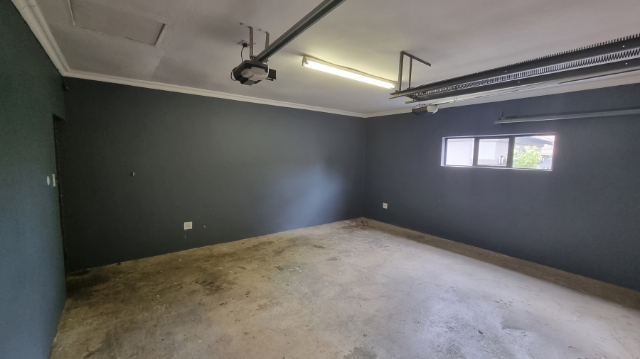 4 Bedroom Property for Sale in Willow Acres Gauteng