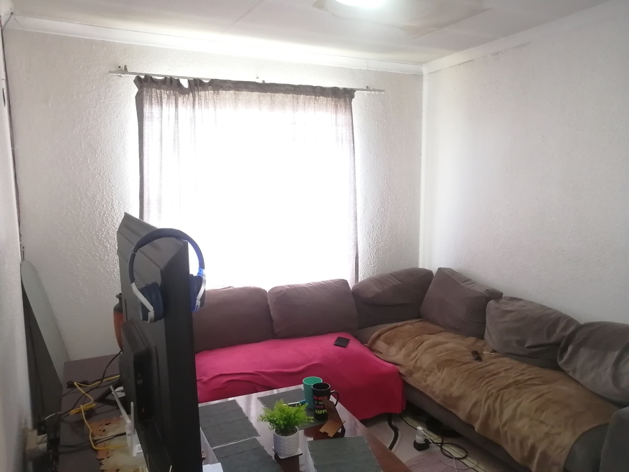 2 Bedroom Property for Sale in Bloubosrand Gauteng