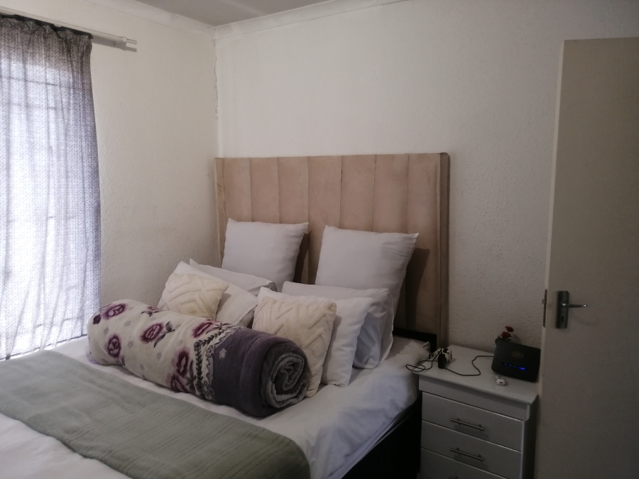 2 Bedroom Property for Sale in Bloubosrand Gauteng