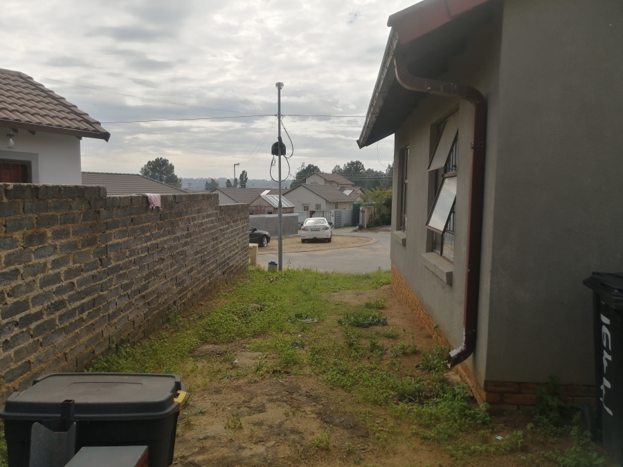 2 Bedroom Property for Sale in Bloubosrand Gauteng