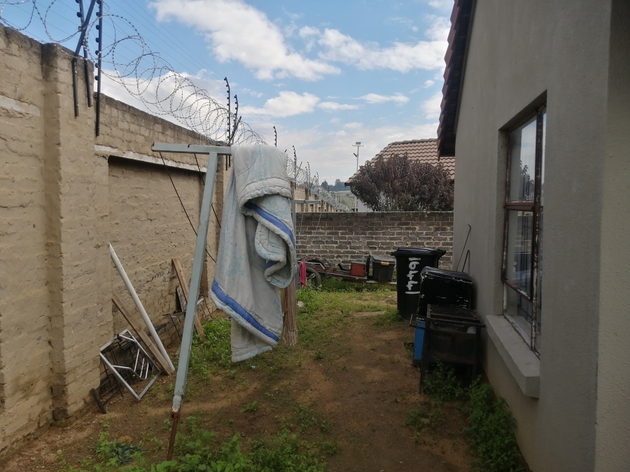 2 Bedroom Property for Sale in Bloubosrand Gauteng