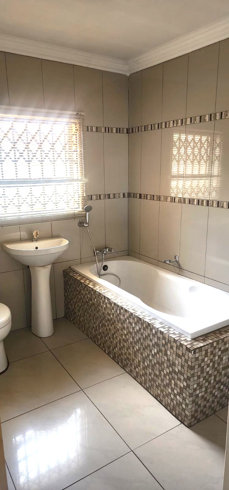 4 Bedroom Property for Sale in Vosloorus Ext 6 Gauteng