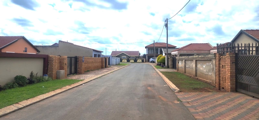 4 Bedroom Property for Sale in Vosloorus Ext 6 Gauteng