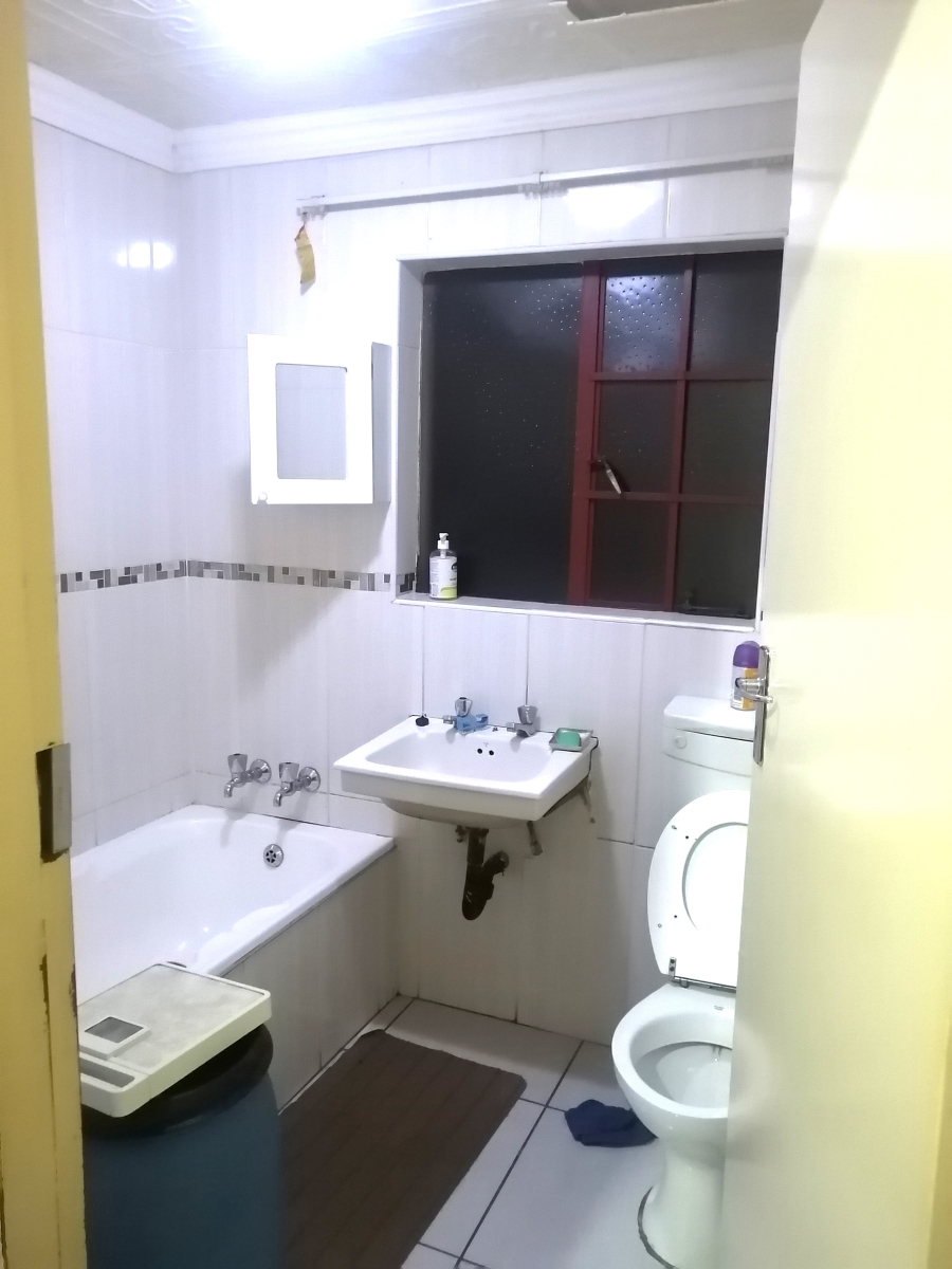 3 Bedroom Property for Sale in A P Khumalo Gauteng