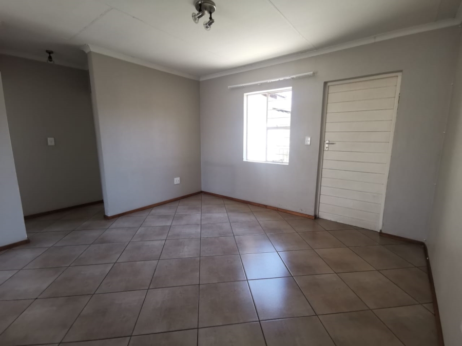 2 Bedroom Property for Sale in Albertsdal Gauteng