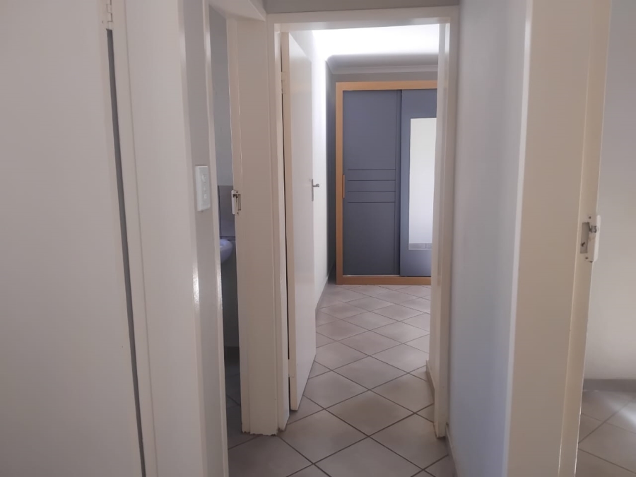 To Let 2 Bedroom Property for Rent in Roodepoort Gauteng