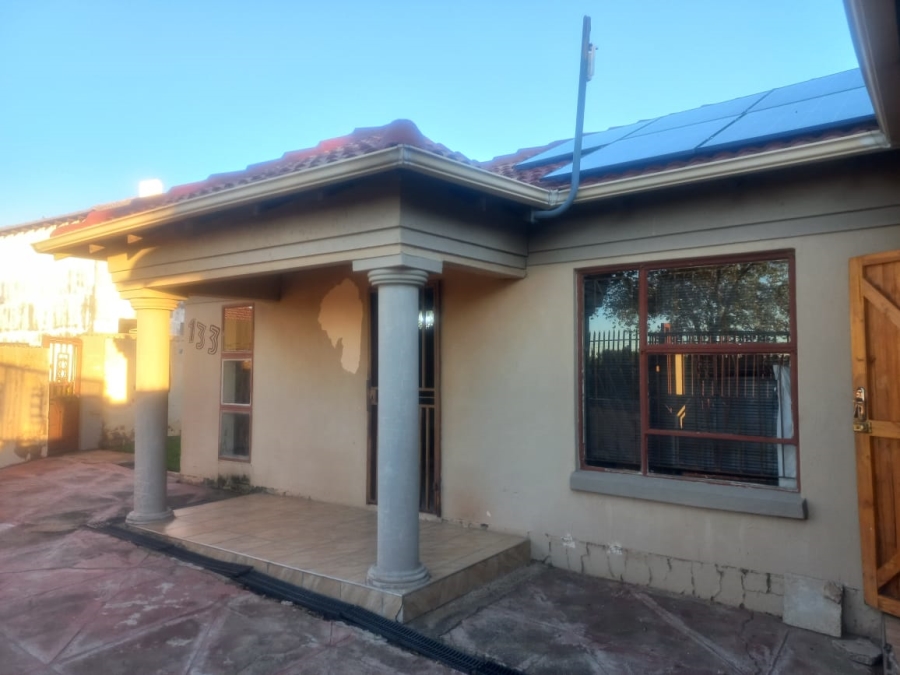 To Let 2 Bedroom Property for Rent in Goudrand Gauteng
