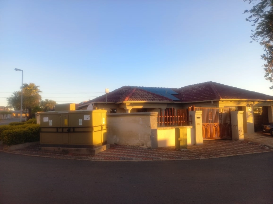 To Let 2 Bedroom Property for Rent in Goudrand Gauteng